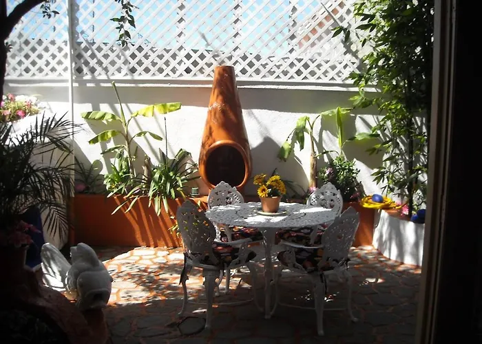 Welcome To Casa Viva Mexico 3-Bedrooms 2-Bathroms 6-Guests Close To Shoping Center & Beach